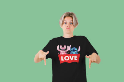 Camiseta LoveStitch negra