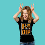 Camiseta buy the dip negra