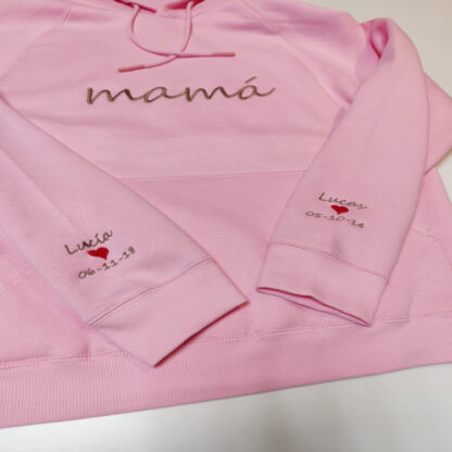 Detalle sudadera mamá rosa