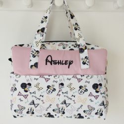 Bolso personalizado rosa y minie con nombre.